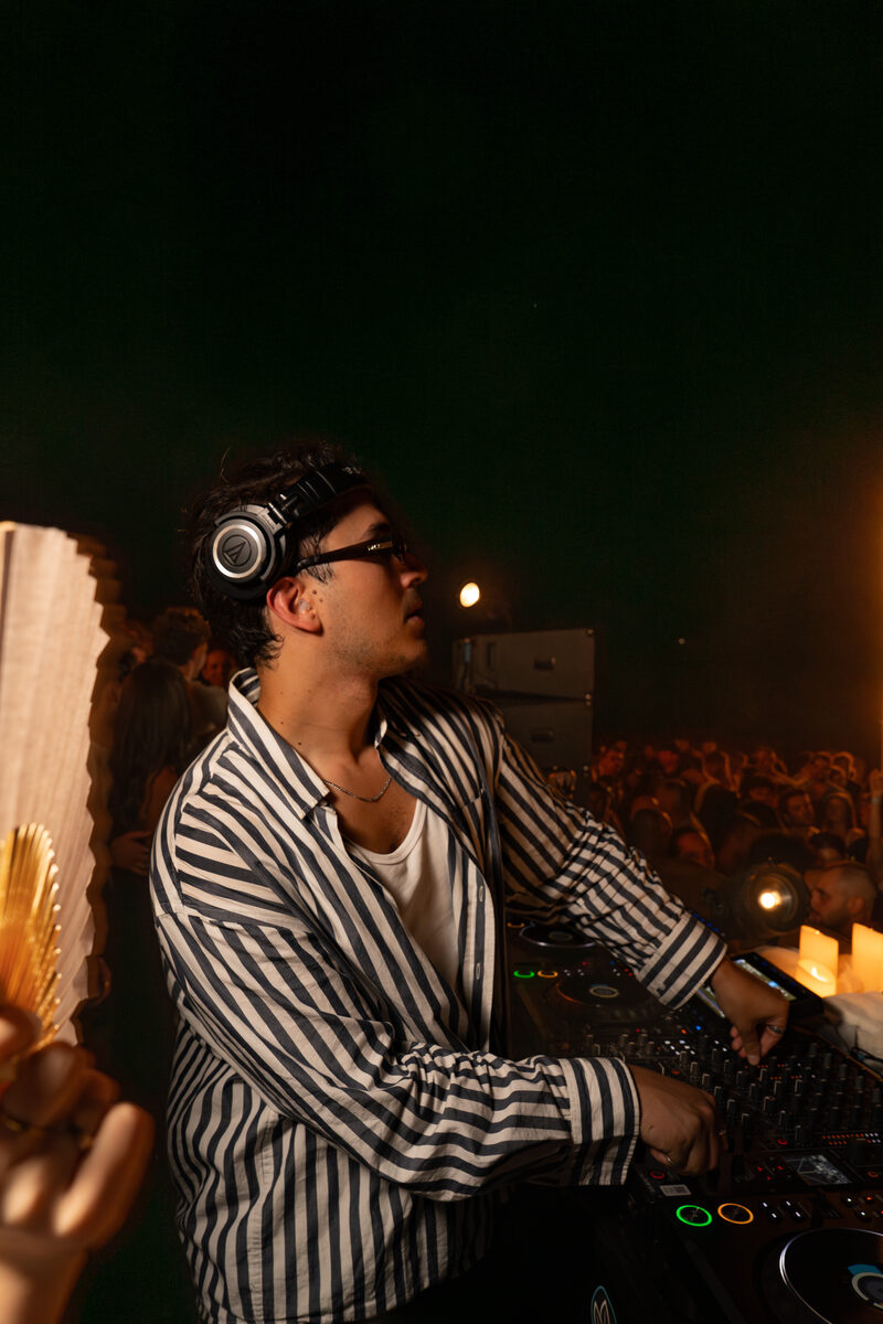 SISTEK press and live photo 2